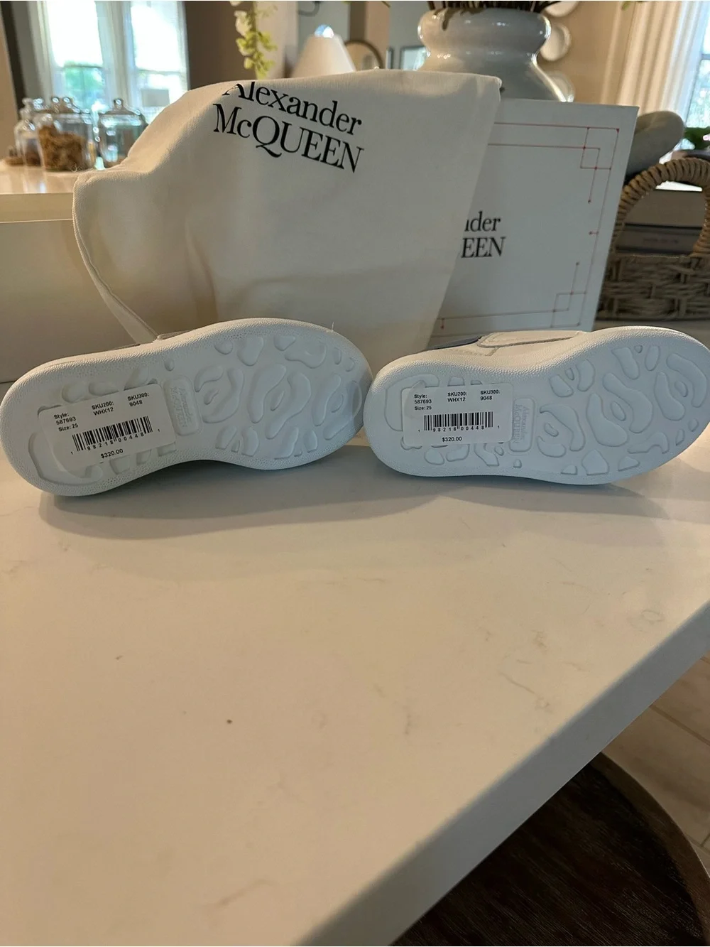 Alexander McQueen White Leather Platform Strap Sneakers for Toddlers Size EU 25 - Picture 3 of 12